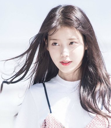 女生有鬓角好看吗 女生好看的鬓角发型图片