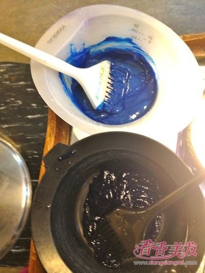 ���ÿ�����ɫ��Ⱦ�ڼ�Ҳ���� �����ĳ�ֱ����ɫ��Ⱦ����ͼ��