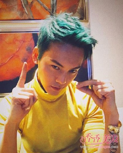 ��ΰ���ֻ��·�ɫ�� ����ϵ�к���ΰ������Ԫ��ɫҲ̫˧�˰�