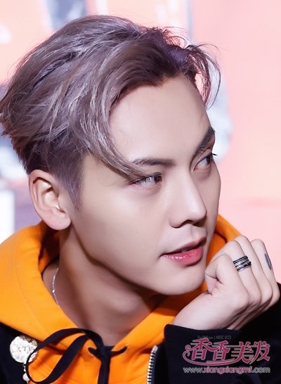 ��ΰ���ֻ��·�ɫ�� ����ϵ�к���ΰ������Ԫ��ɫҲ̫˧�˰�