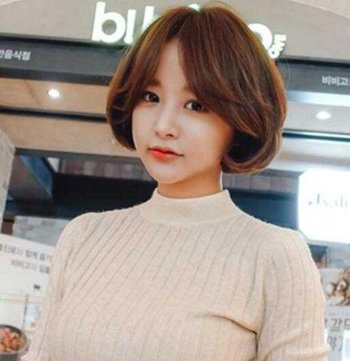 �滨ͷ�Լ���ô�� Ů���з̷ֶ��滨ͷ����