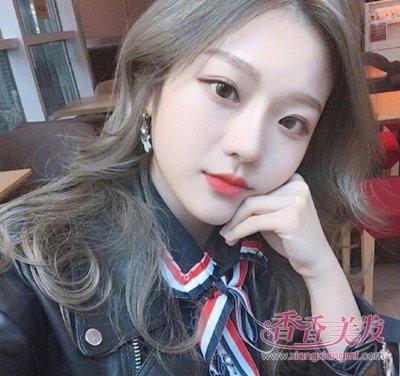 ���Է��׵�����ɫϵ��ɫ ��ɫ����С�����Ǵ���������