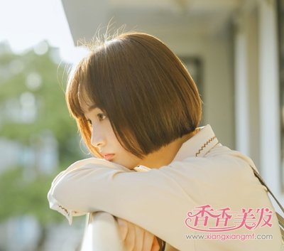 Ů������С�����ն̷����ͷ��� У԰���ӿ��������