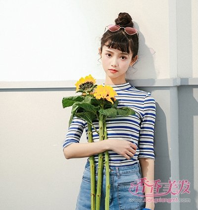 �����󲻸���ͷ���� Ů��������������������������ʾ��