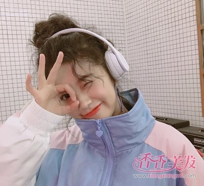 �ձ����������������� ��������������Ů����Ͻ�����