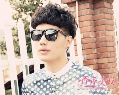 2018眉上刘海太流行了 男生眉上刘海也很帅