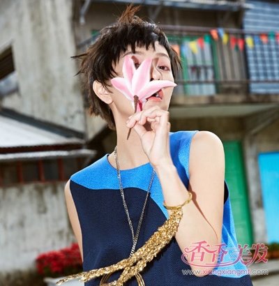 �̷��Ǹ��� һ��������ƺ� 2018Ů���������͵Ķ̷����