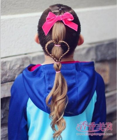 ��ͯ�෢��ʽ����˶� СŮ��Ư���෢����