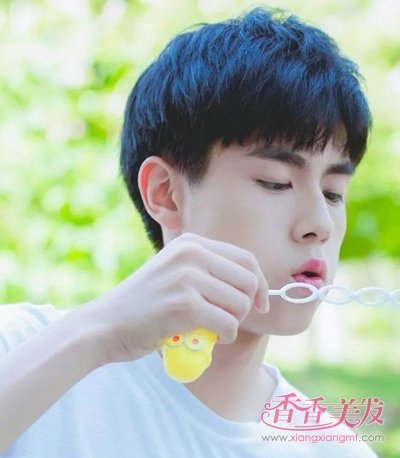 ����δ��װʲô���� Ӥ������ѧ����С���¶̷����Ͳ�ʱ��