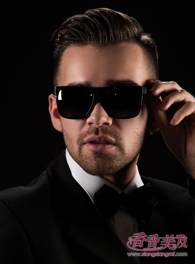 ��ʿ��ī����������� �ʺ���ʿ��ī���Ķ̷�����ͼƬ