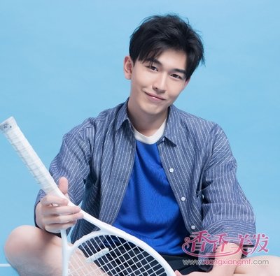 眼睛小就不要学人家露额头了 小眼睛男生不可错过的刘海发型