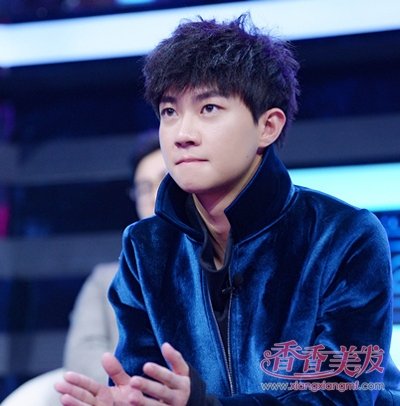 眼睛小就不要学人家露额头了 小眼睛男生不可错过的刘海发型