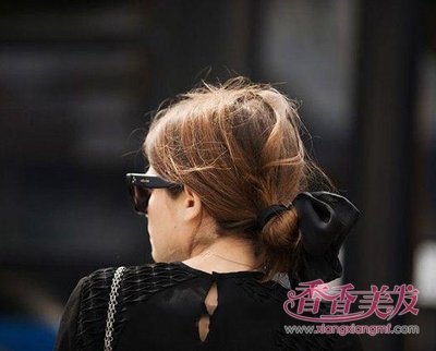 ��ɫ�д�������ͷ�� ��ɫ�д�Ư��������ֱ��Ҫ̫��