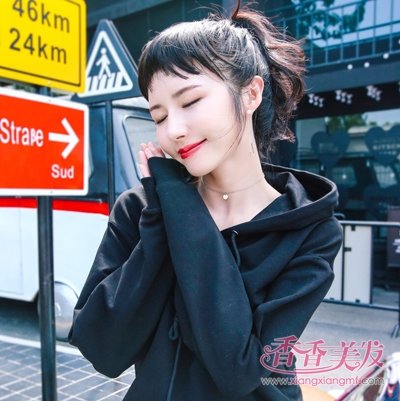 �����ͻ���ʲô���ͣ� Ů��С�������������׸���