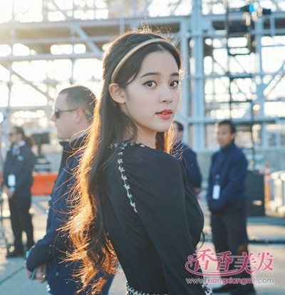 �����ͻ���ʲô���ͣ� Ů��С�������������׸���