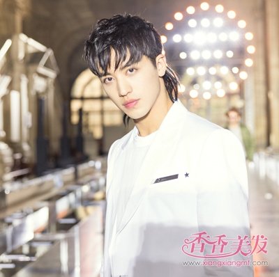 �ݳ�������ͷ����Ҫ̫���� ���������̷���������������񷶶�