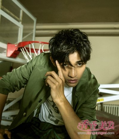 �����˶�ϵ�̷���ôѡ ����������˧���̷�����ͼƬ