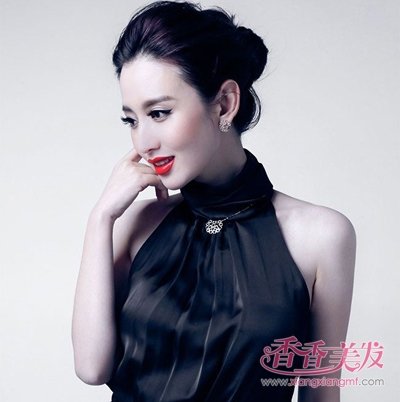 2018����Ůʿ¶�������̷����� ���Ÿ߹�չŮ��ζ��