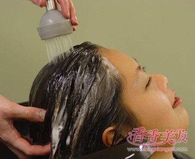 ֪����α��������ͷ���� Ů���ճ�����С��ʶ������