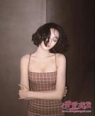 ��ķ��;������������Ʒζ 2018����Ů���̷�����