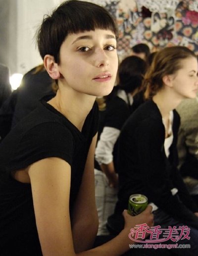 ��ֱ���ܵ����� �����Ķ�ֱ�������ֿɰ�