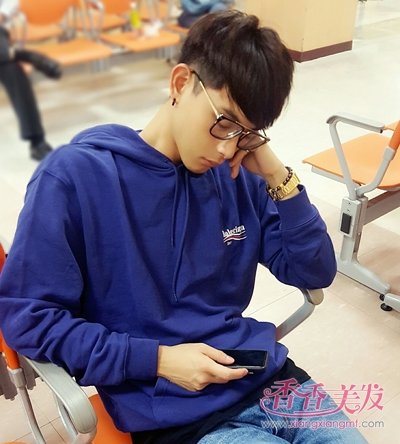 头发总是炸毛怎么办? 沙质头发男生这样打理发型最适合