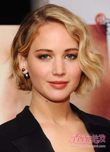 ְ��Ů���ʺ϶̷��� ְ��Ů�Ը���ʱ�еĶ̷�����ͼƬ