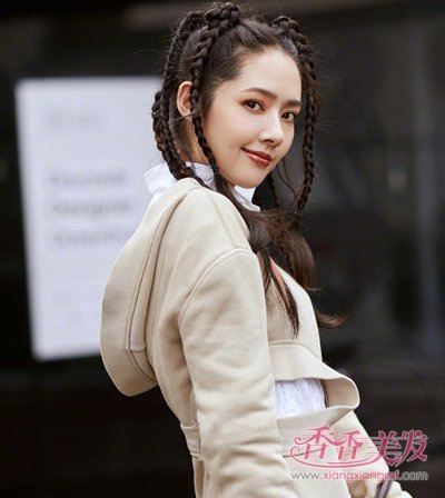 ��ӱ����ɫ��衱��תҡ����Ů���� Ů���Ǹ�����跢���̵�