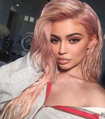 ��ɫͷ���ʺ�ʲôױ�� Ů����������ɫͷ��