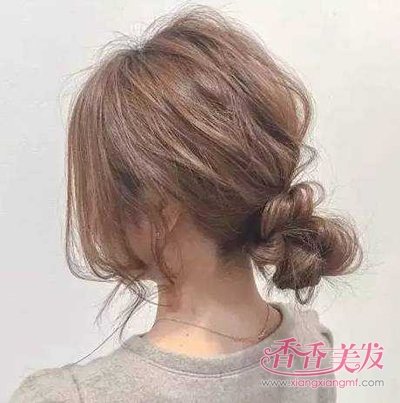 ������ͷ���ʸ��ѹ�ȥ �ļ�����Ů�������������跢��