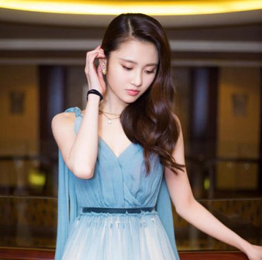 �ڻ�Ƥ�����ʺ�ʲô���� Ƥ����Ů�������־����ÿ�