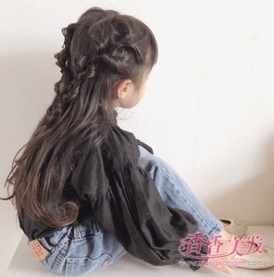 3�곤��С����ĳ����ճ������ 2018����Ůͯ�����������