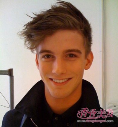 �����������з��ͷ�һ�߷�����Ī�� �ļ�������������