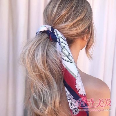 ����ϲ������޾����������� �ļ�Ů����˿����ͷ������ʱ�ָ�