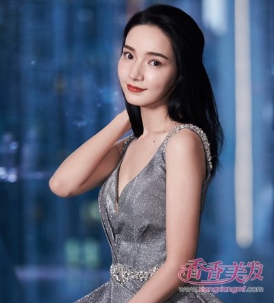 Ů����ͷֱ�����ʹ��Ƶ�����Ů�� ����˲��UP