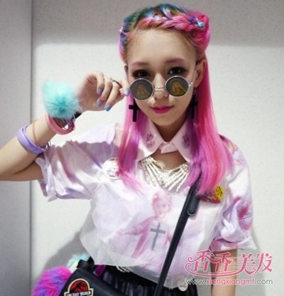 ԭ�޷�СħŮ��ɫ ��ϵԭ�޷緢ɫ��һ���Ķ���Ԫ