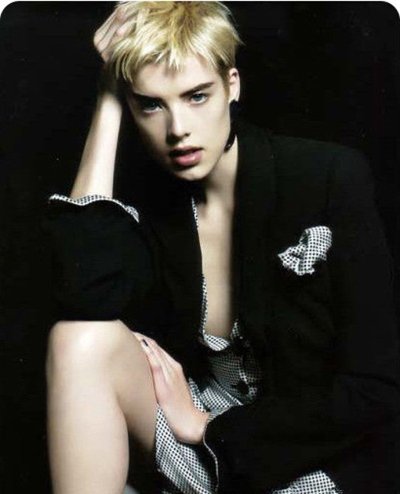 ��ͷ���������ô���� Ů�����ͷ΢��