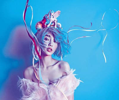 ������ɫ�����������������Ů ���¶���Ԫ��ɫ���С��Ů