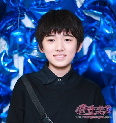 ����С������ɫ���Ͱ��� ����ʱ�������һ���