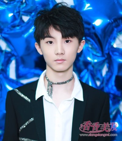 ����С������ɫ���Ͱ��� ����ʱ�������һ���