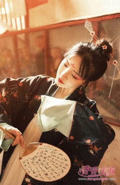 ����ҡ�����������װ�ȳ� С�����ֵ�ó��ԵĹŷ�����