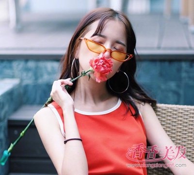 С��Ѭױ������Щ���ʹ����������������� Ů��������ױ�ݴ��似��