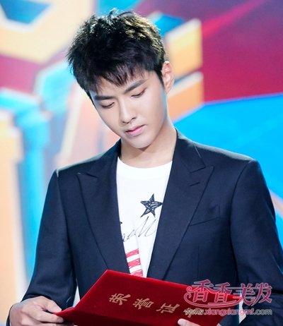 ְ����ʿ�ļ���ˬ�̷���Ϯ ��������װ����������