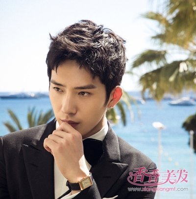 ְ����ʿ�ļ���ˬ�̷���Ϯ ��������װ����������