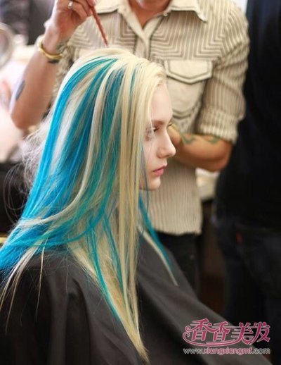 ѡ��ֱ��û�кÿ��ķ�ɫ���ܹ� �������쳤ֱ������Ⱦ���Ի�ͷ�ʱ���