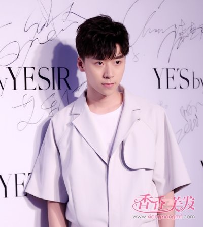 �������������ᱳͷ�� �Ƕ�ͷ���ͼ������ͱ����ű�׼!