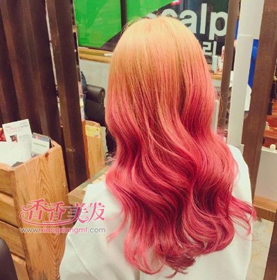 �ڷ���������ˣ� �Ǿͳ����⼸��Ψ����ɫ��