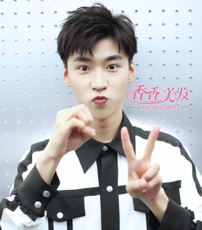 ����˧���Ķ̷������ٲ��� �ļ���������̷���������Ƽ�