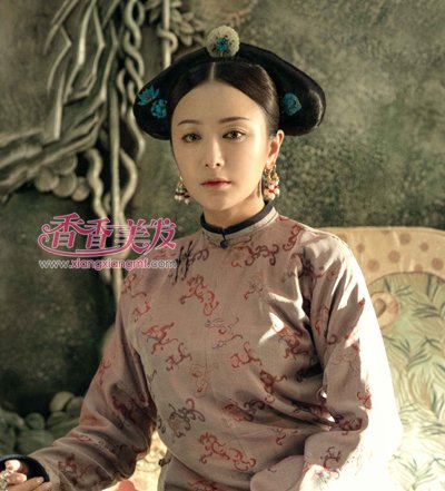 ϲ���ձ������������ԡ����ڶ����� Ů�����幬�������γ�����