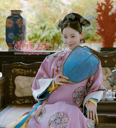 ϲ���ձ������������ԡ����ڶ����� Ů�����幬�������γ�����